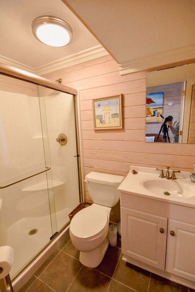 54th Ave N. Cherry Grove 4 Bedroom Home by RedAwning view 4