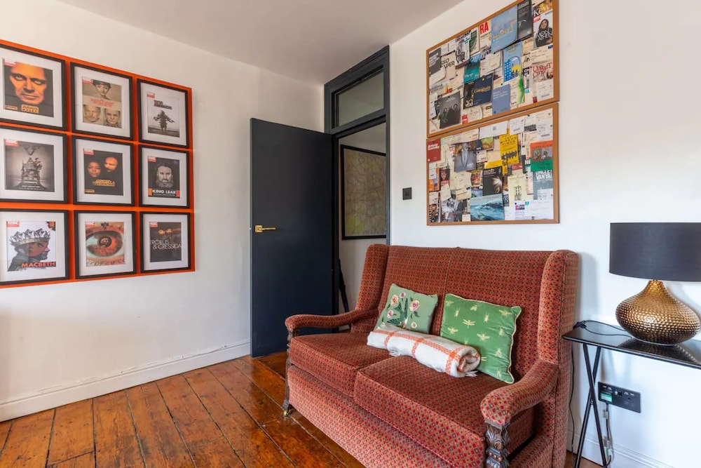 Trendy 2 Bedroom Apartment in the Heart of Brixton