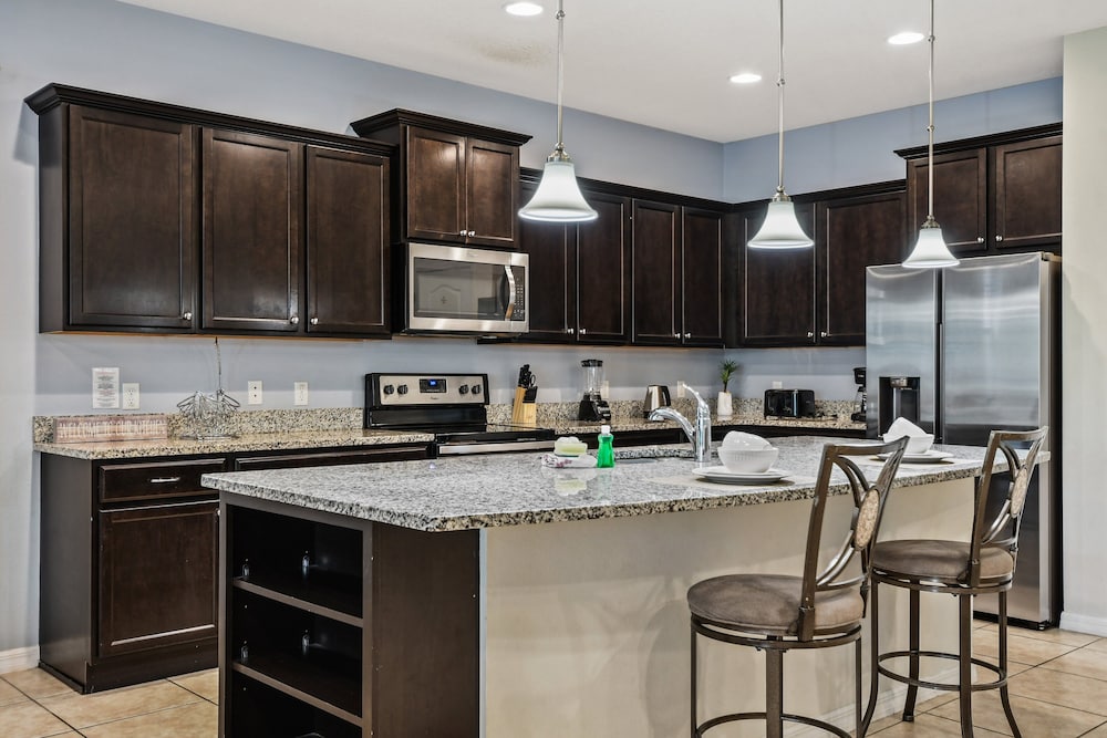 Ultimate 8BR Family Fun in Resort Near Disney!