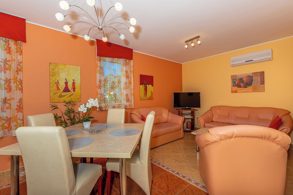 Apartman Mira