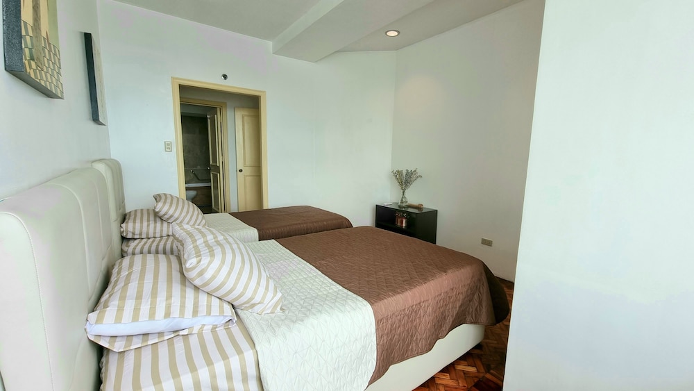 Marina Residential Suites view 4