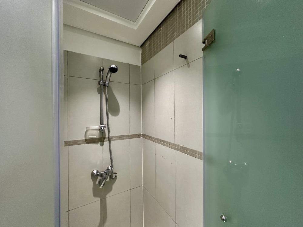 Lux BnB Travo Tower I Private Garden I Lake View