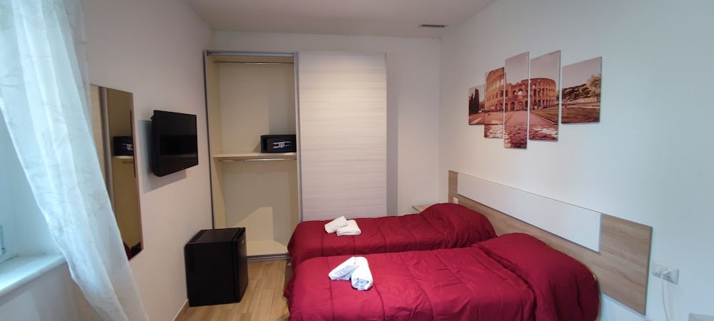 Pisky's Guest House photo 3