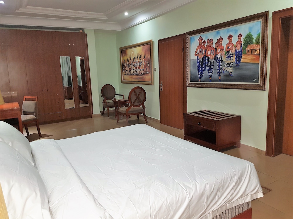 Serendib Hotels and Apartments