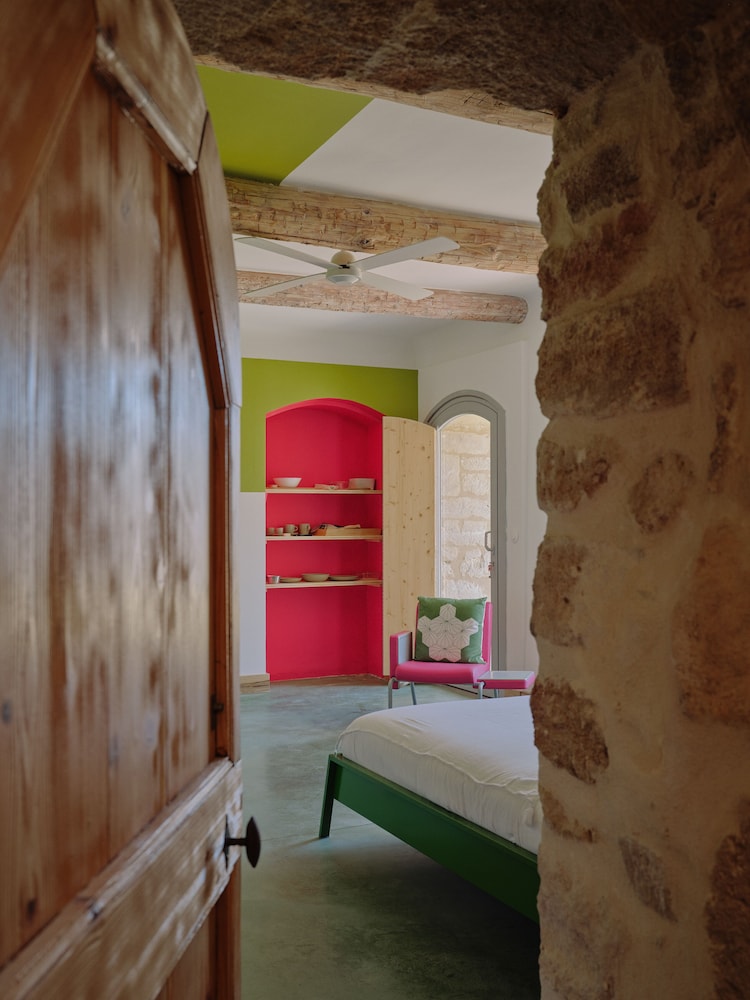 Domaine La Ferme HI bride view 2