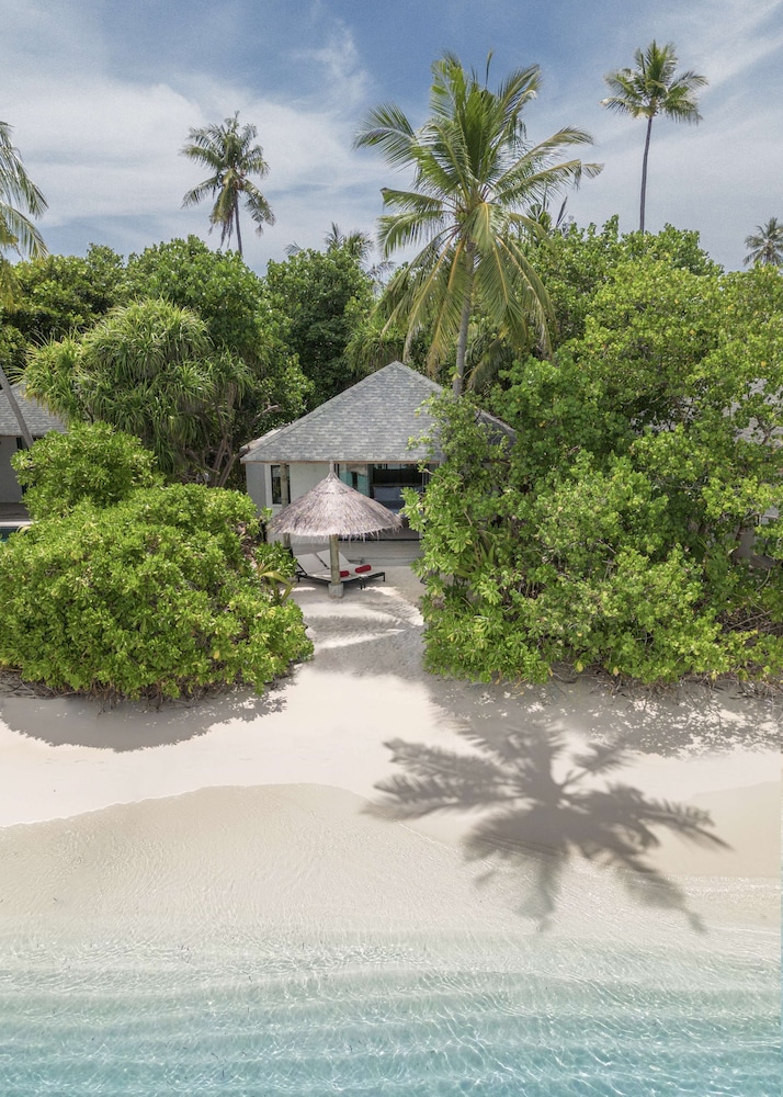 NH Collection Maldives Havodda Resort