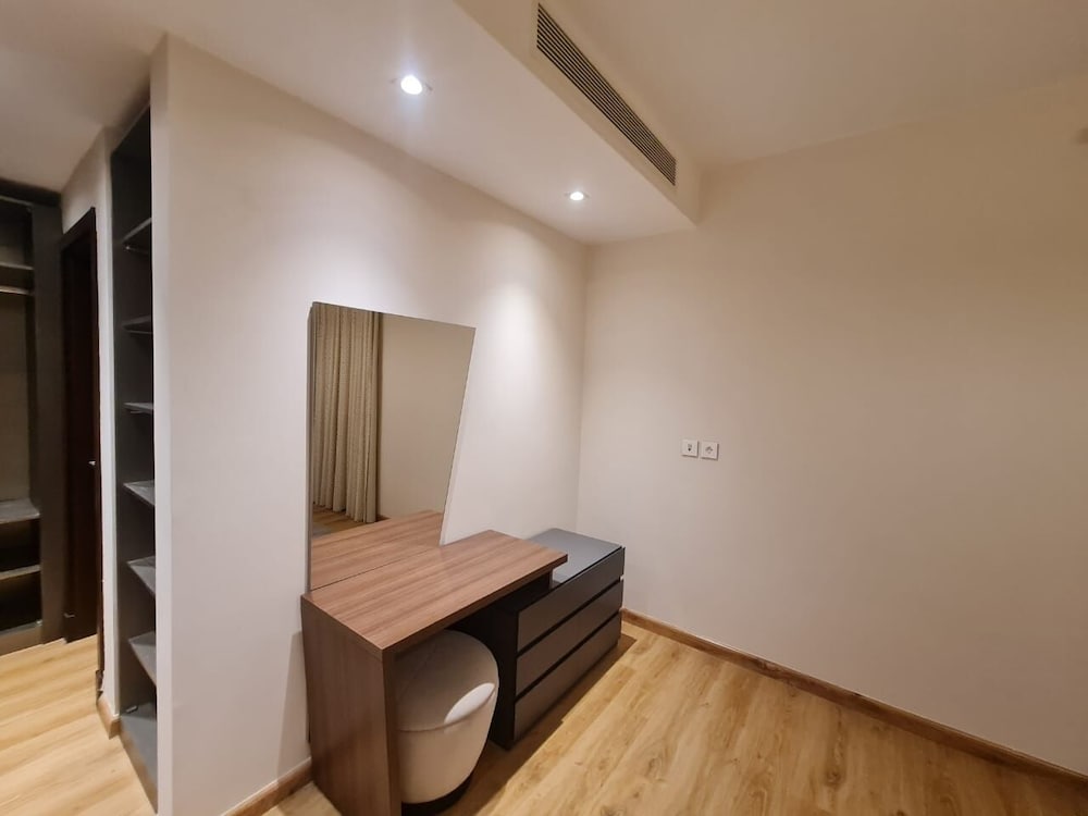 Vesta - Luxury Apt - 4Br - Cfc III view 5