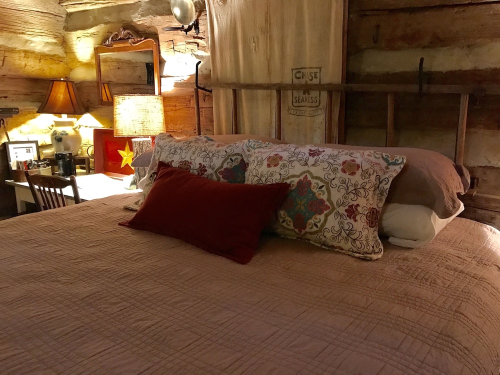 Pecan Grove Cottages