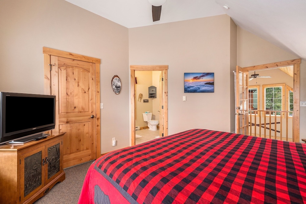 Solitude Condos - Estes Park CO