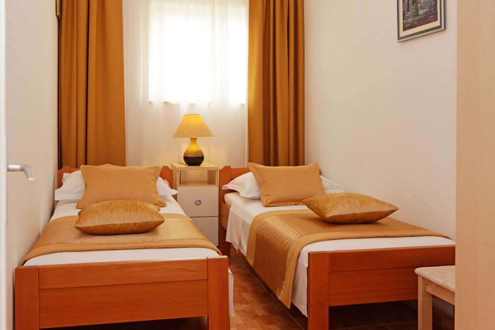 Ratac Apartments