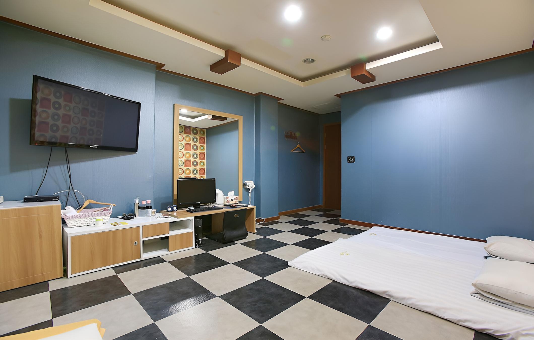 Chuncheon Hotel Ritz