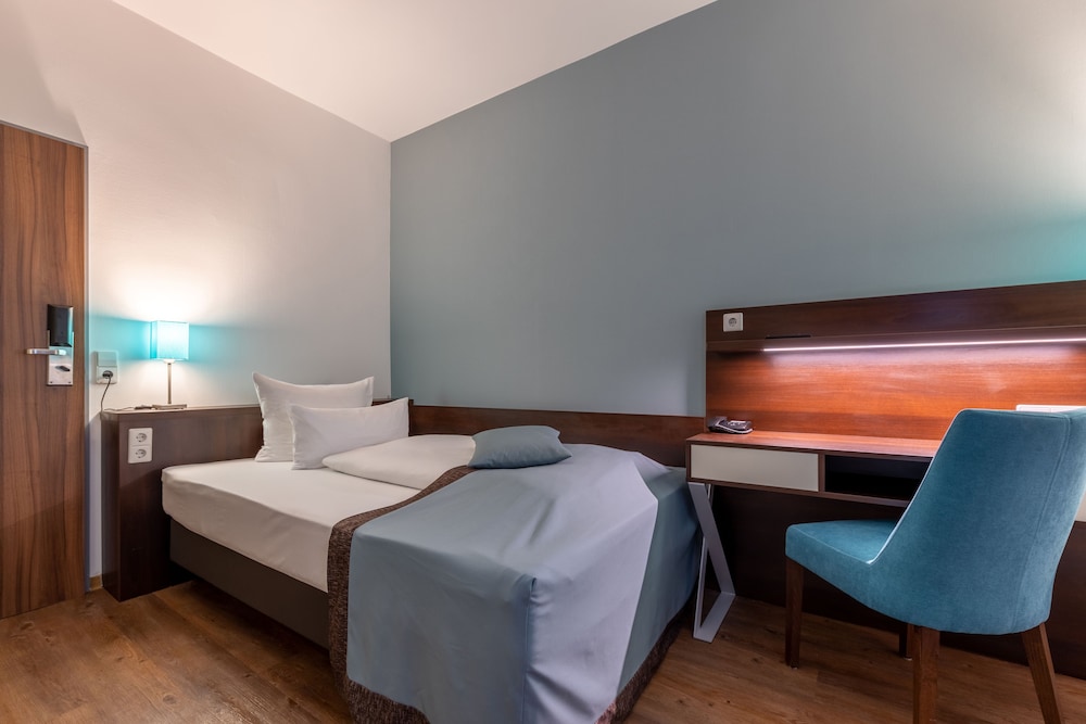 Frankfurt Vacations - Trip Inn Messe Westend - Property Image 22
