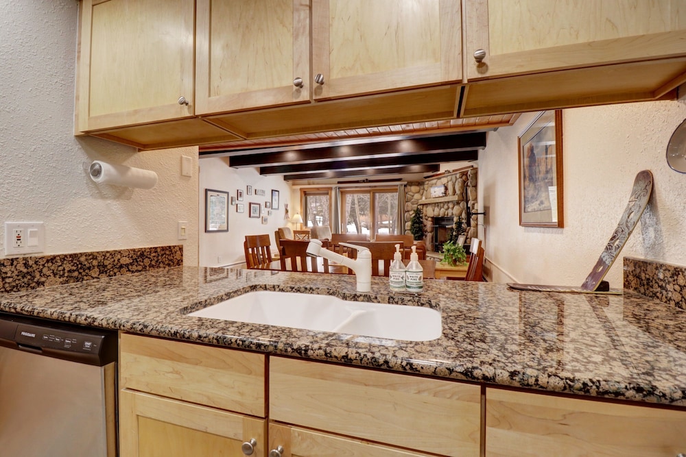 SkyRun - Copper Mountain Resort Vacation Condos