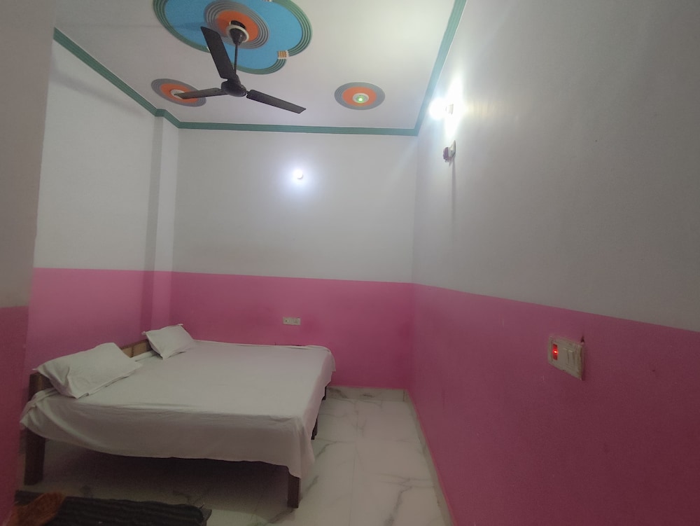Rudrakasha Guest House By GRB