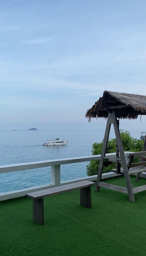 Sharilla Blue Star Resort