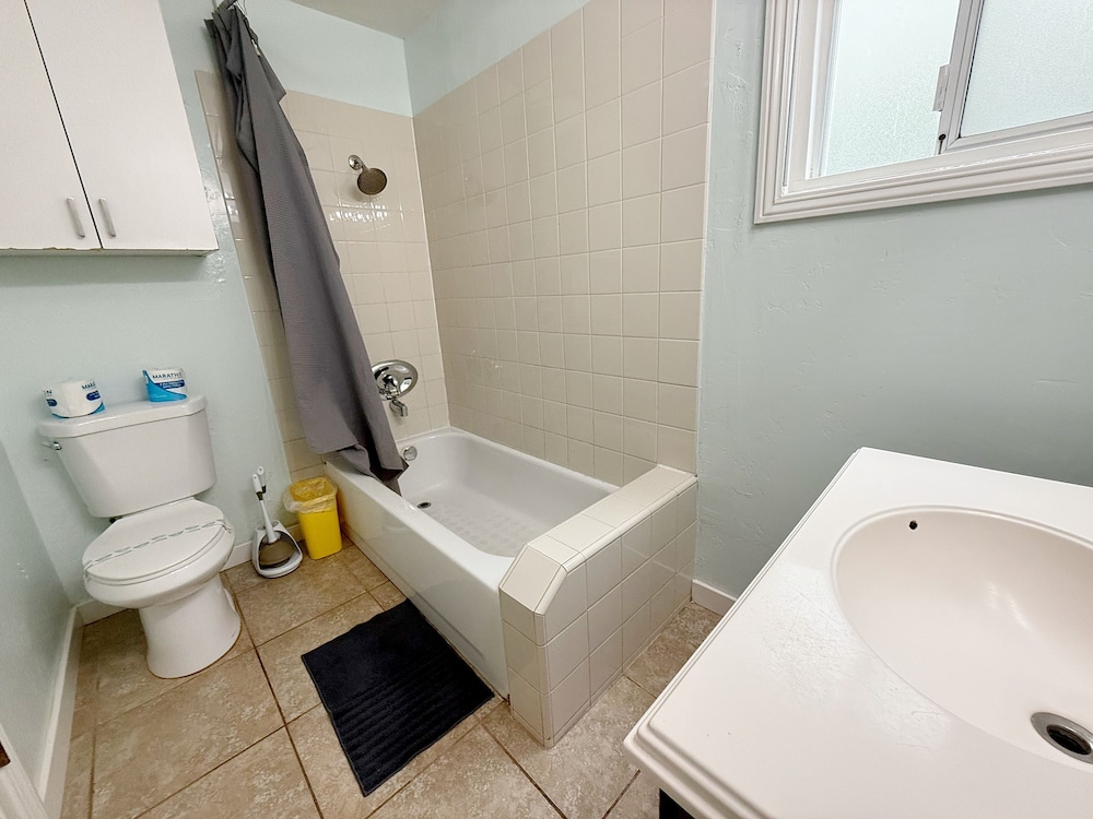 Charming 2BR Ocean Beach