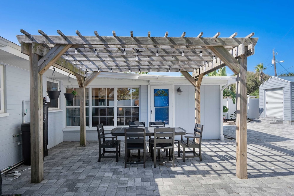 Private Beach Access Sauna Outdoor Fireplace