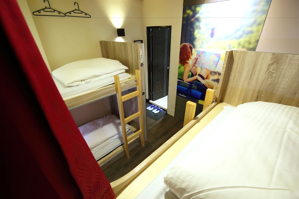 Corner House - Hostel