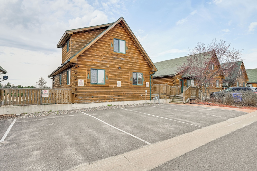 Three Bears Resort Home w/ Perks + Outdoor Spots!