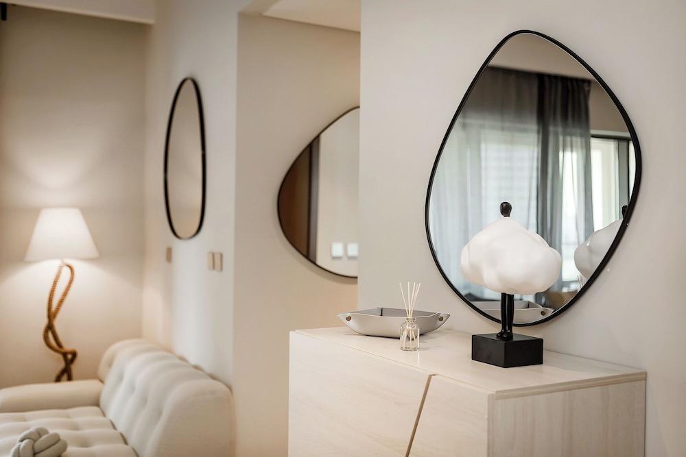 Modern 2bdr at Vida Residences