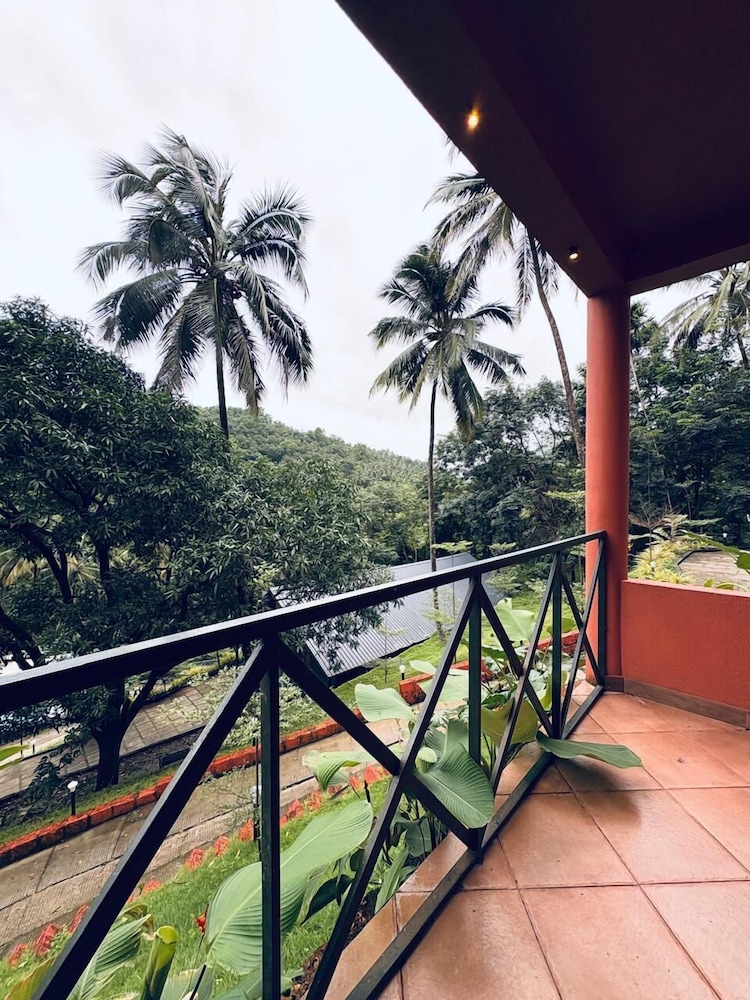 Vayalada Garden resort