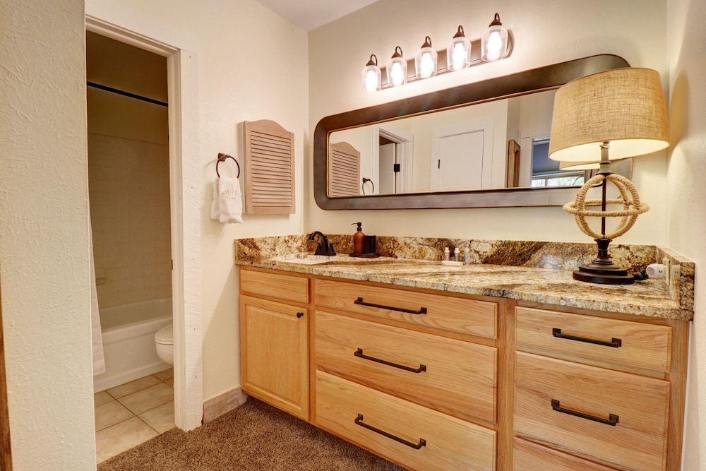 An206 Anaconda 4 Bedroom Condo