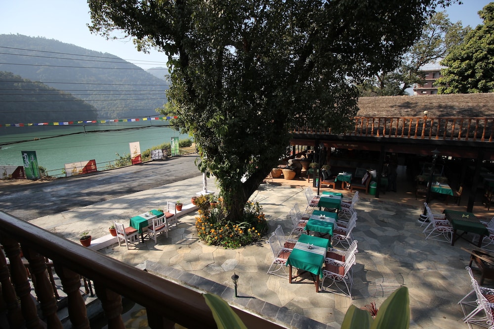 Lake View Resort