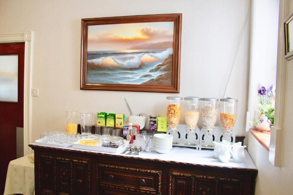 Helmsman Guesthouse
