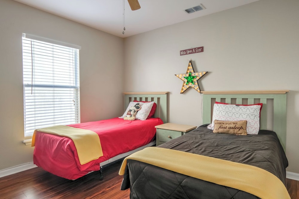 Amanda's Cozy Clear Creek Vacation Home