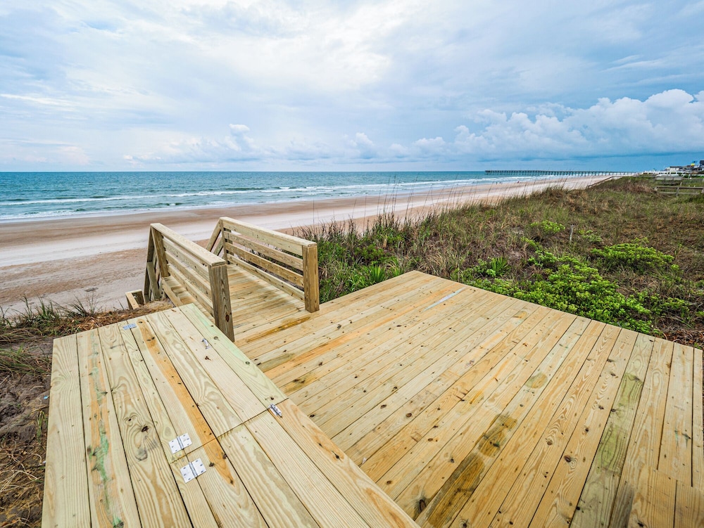 Sea Strapped by Topsail Realty
