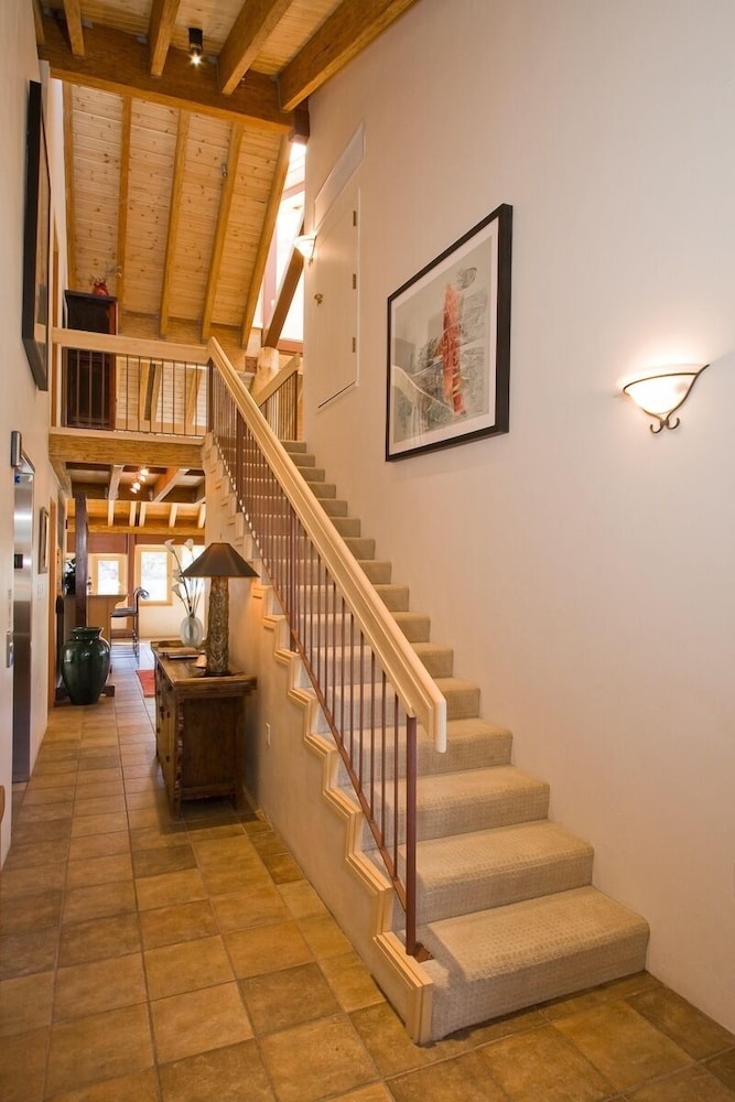 Downtown Penthouse 4 Bedroom Condo