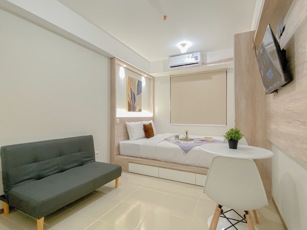 Best Deal And Homey Studio At Meikarta Apartment