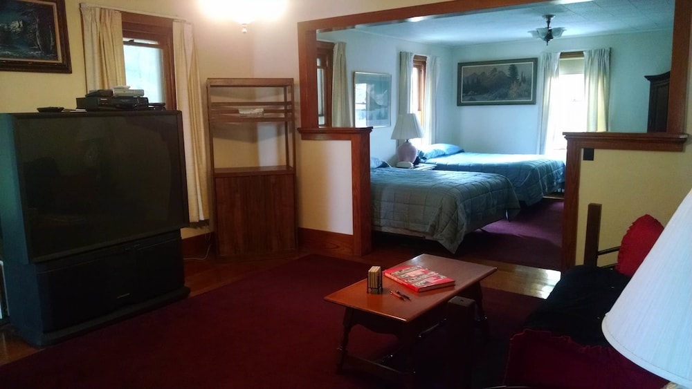 Fish & Loaves B&B