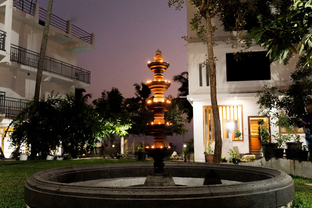 Skylar Seaview Beach Resort and Spa view 4