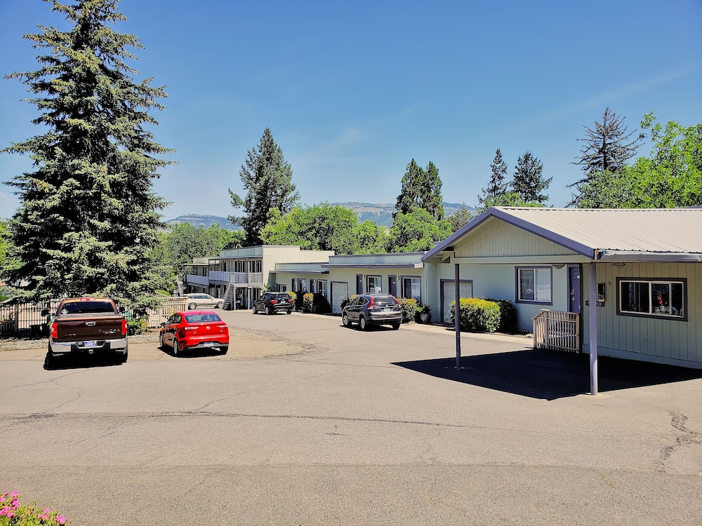 Ashland Vacations - Ashland Motel - Oregon - Property Image 4