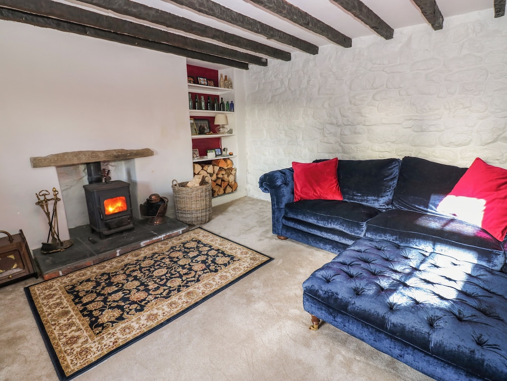 Rose Hip Cottage