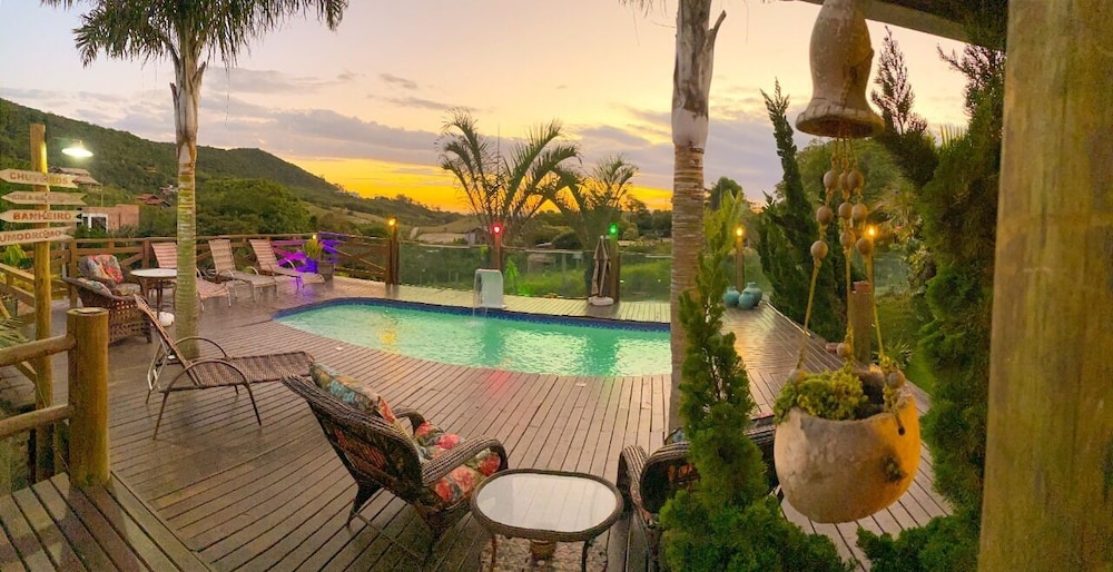 Bangalô House - Praia do Rosa SC