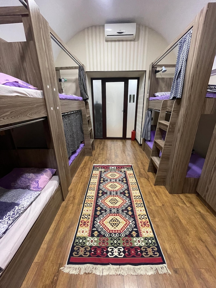 Salam Old Baku Hostel