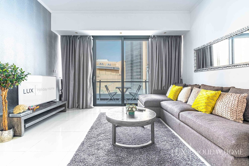 LUX Holiday Home - Silverene Towers 1