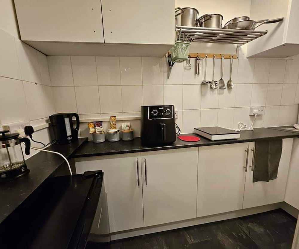 Tropical Hideaway Studio Apartment view 5