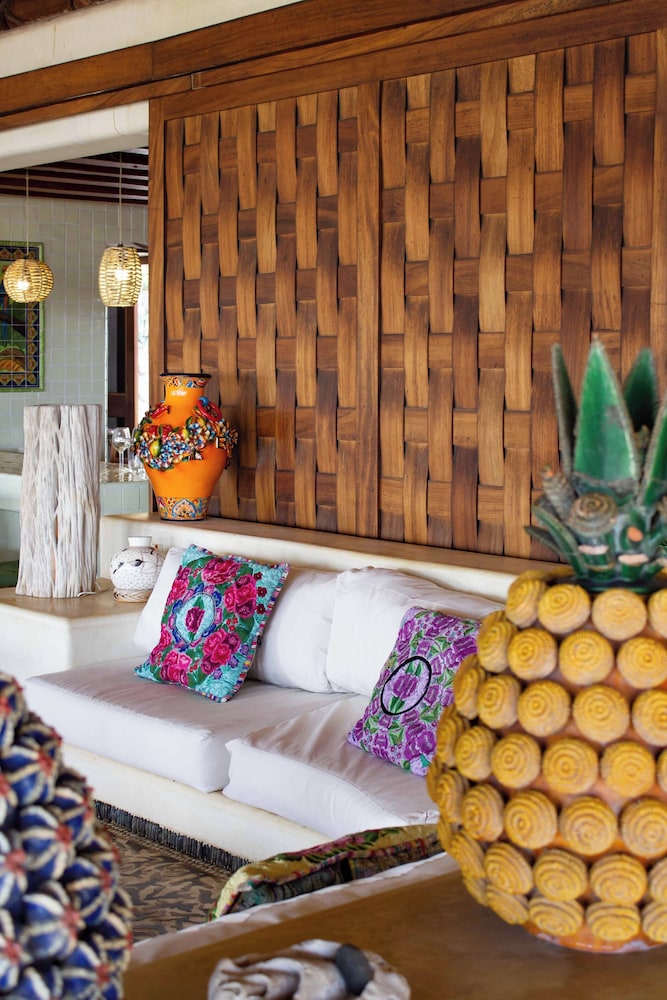 Casa Irekua Luxury beachfront retreat