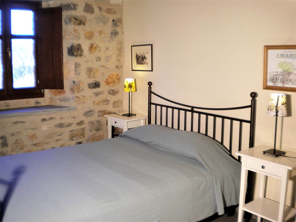 Chalet in Leonidio Near Mount Parnon photo 3