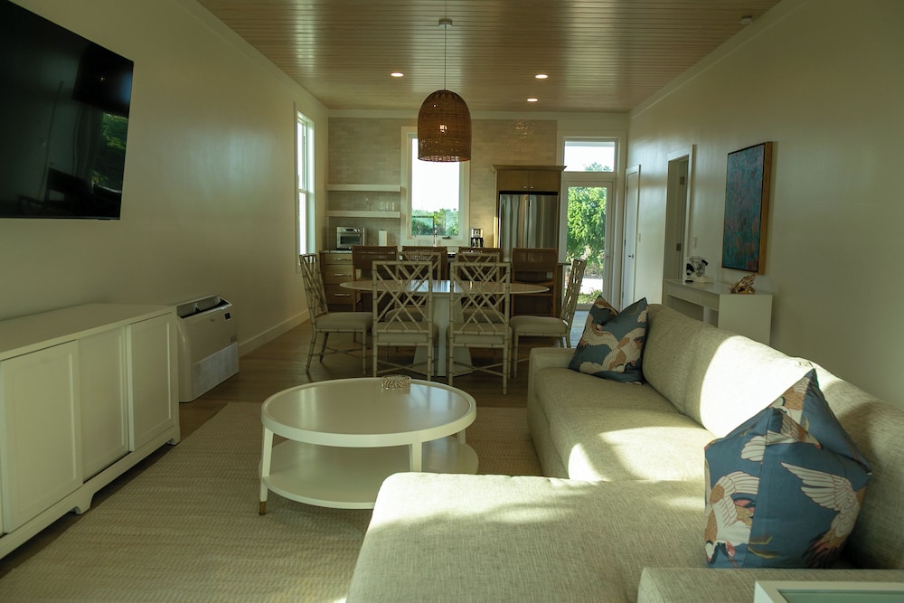 Kalopsia Seaside Villas & Marina