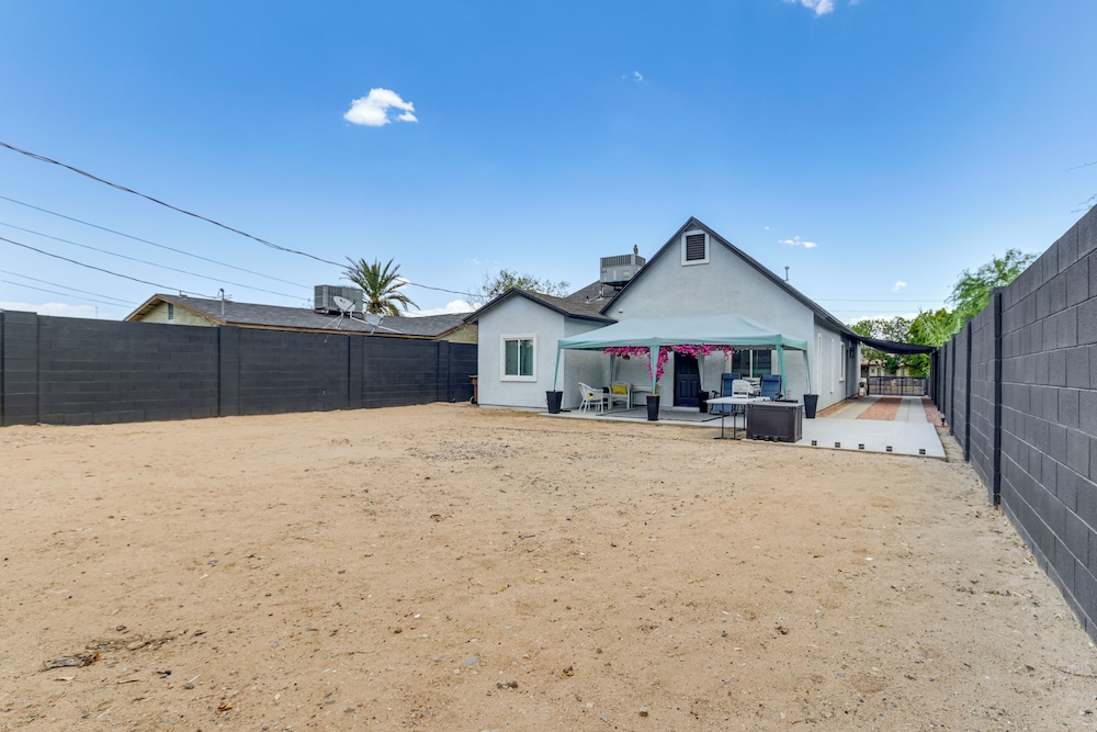 6 Mi to Dtwn Tempe: Pet-friendly Retreat w/ Yard!, photo 26