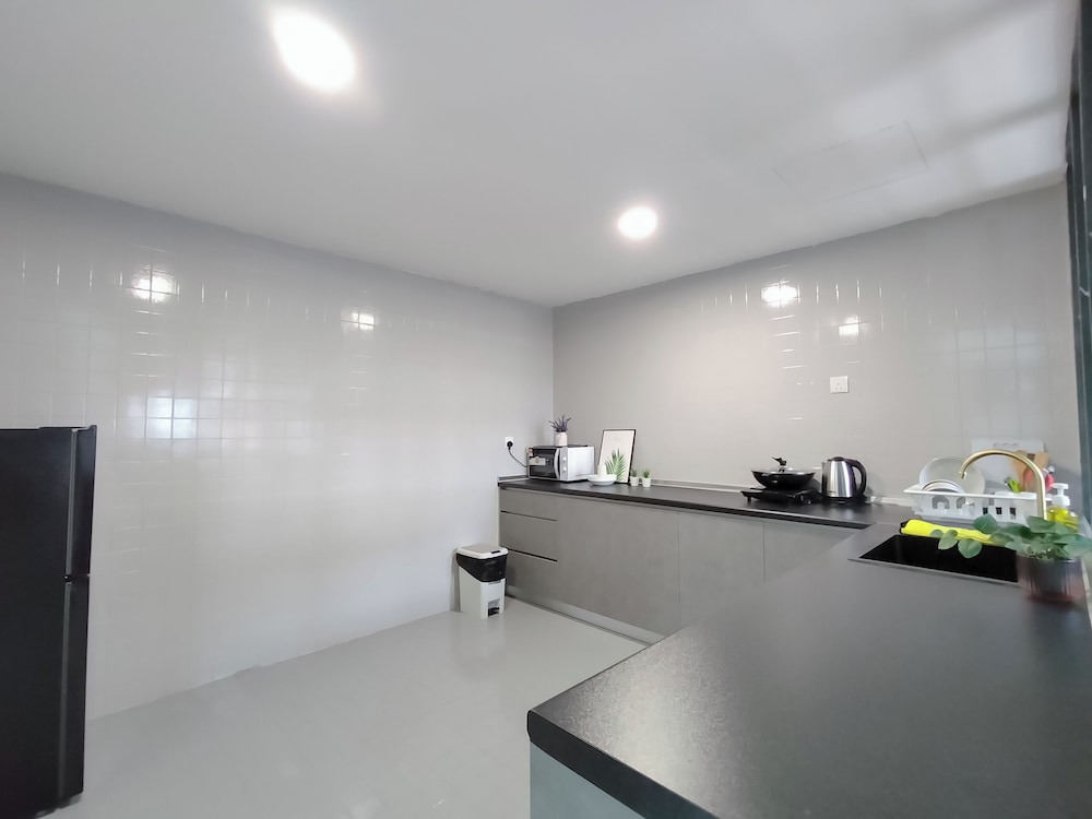 Plaza Berjaya by Manhattan Group
