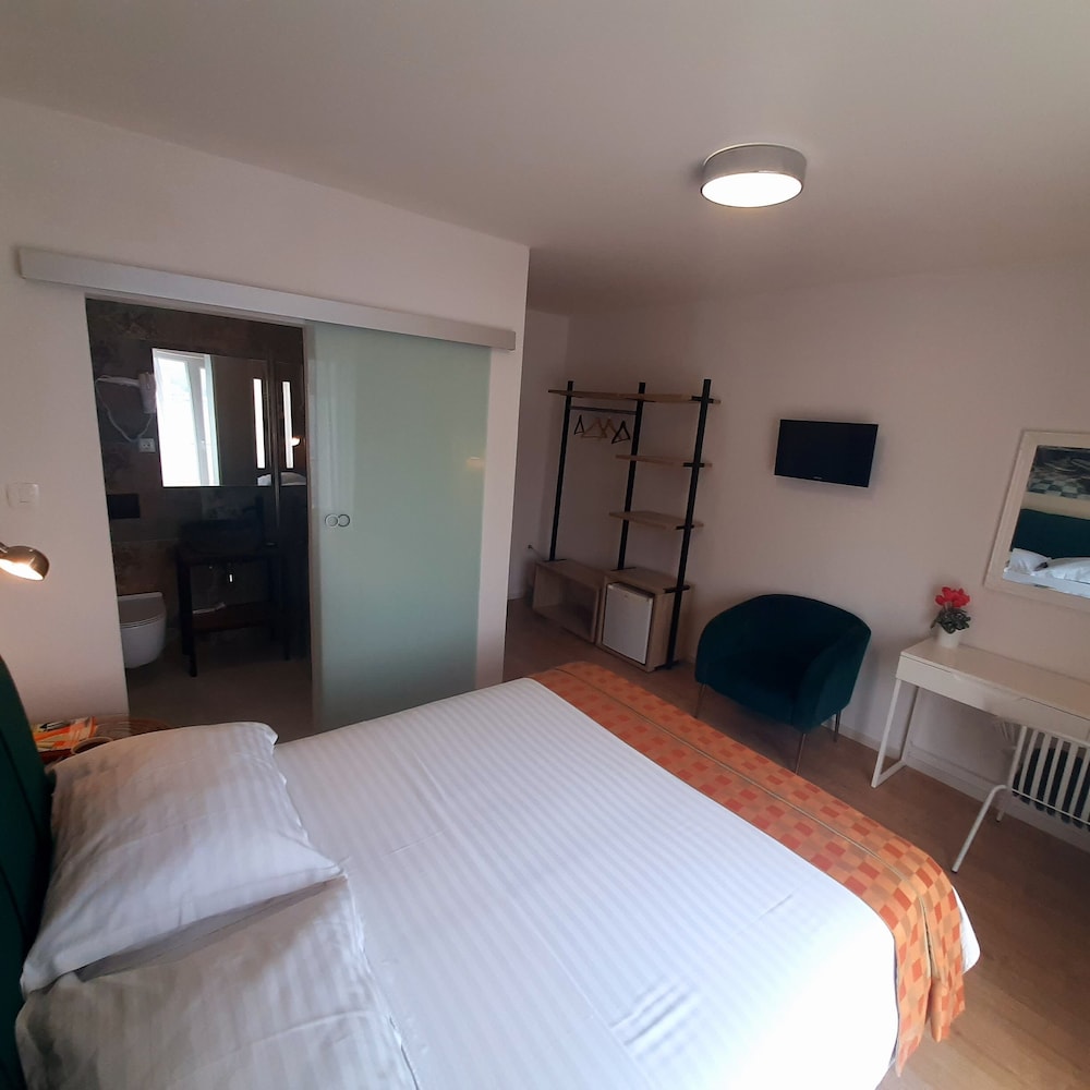 Guest house Revelin