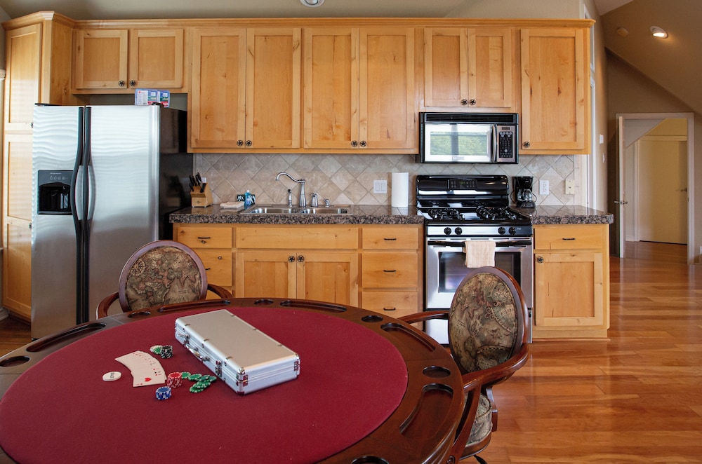 Lakefront 6BR Retreat w Dock & Game Room