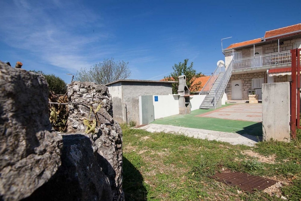 Villa Vinko - With Four Rooms - H view 2
