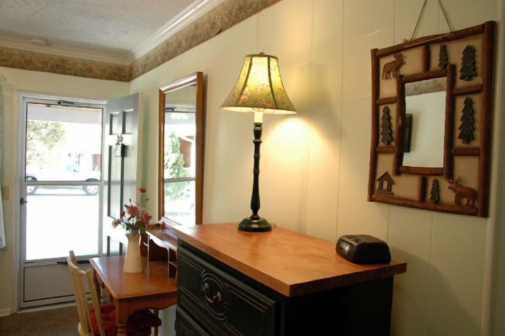 The Homestead Inn