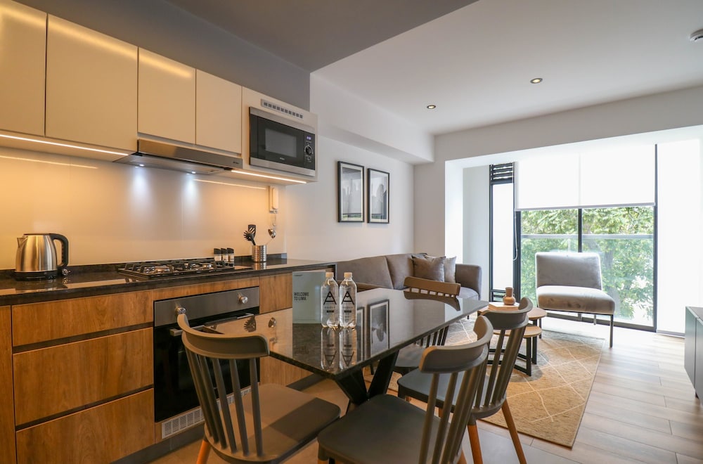 w Exceptional 2BR w Amazing View in San Isidro